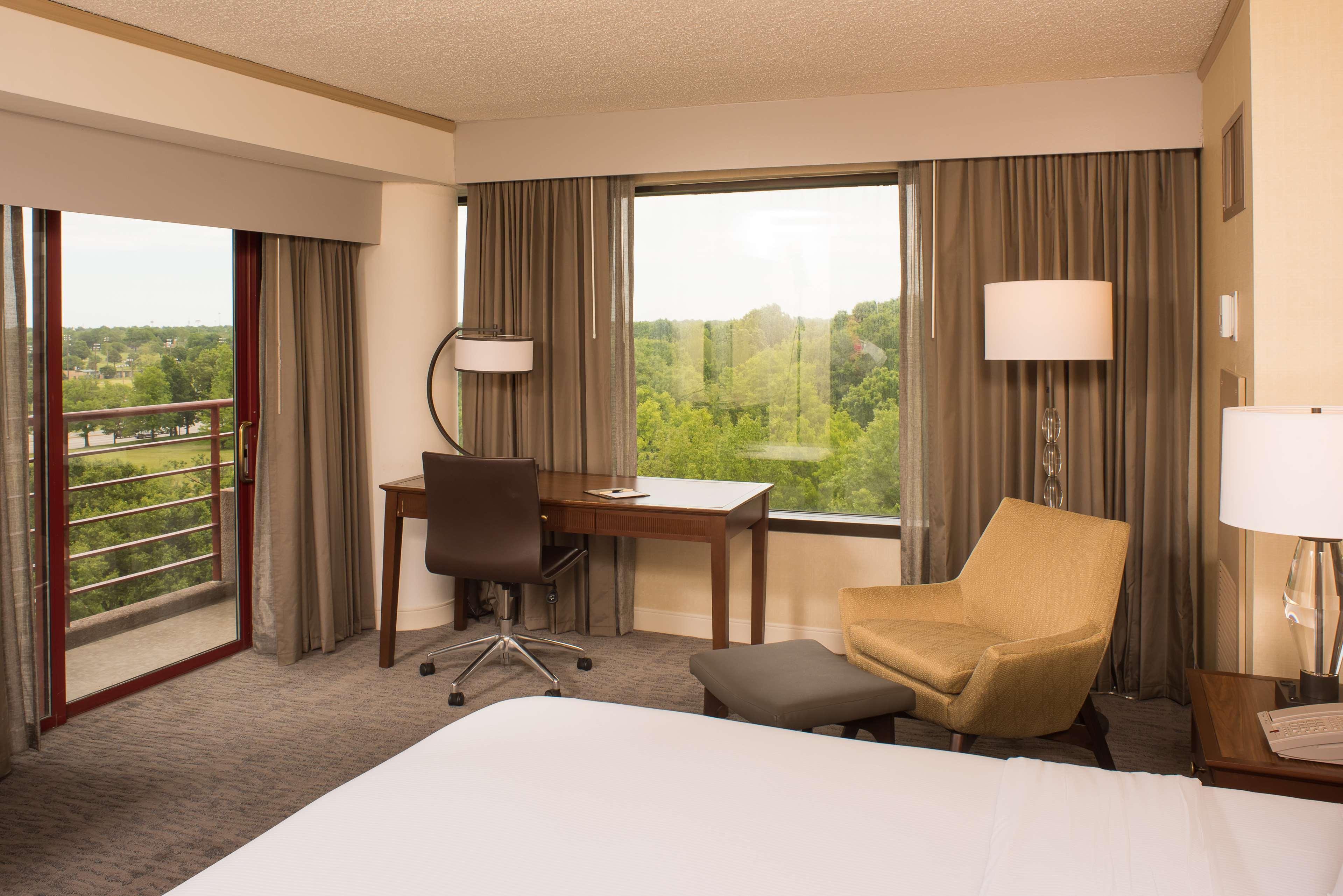 Doubletree By Hilton Tulsa At Warren Place Dış mekan fotoğraf