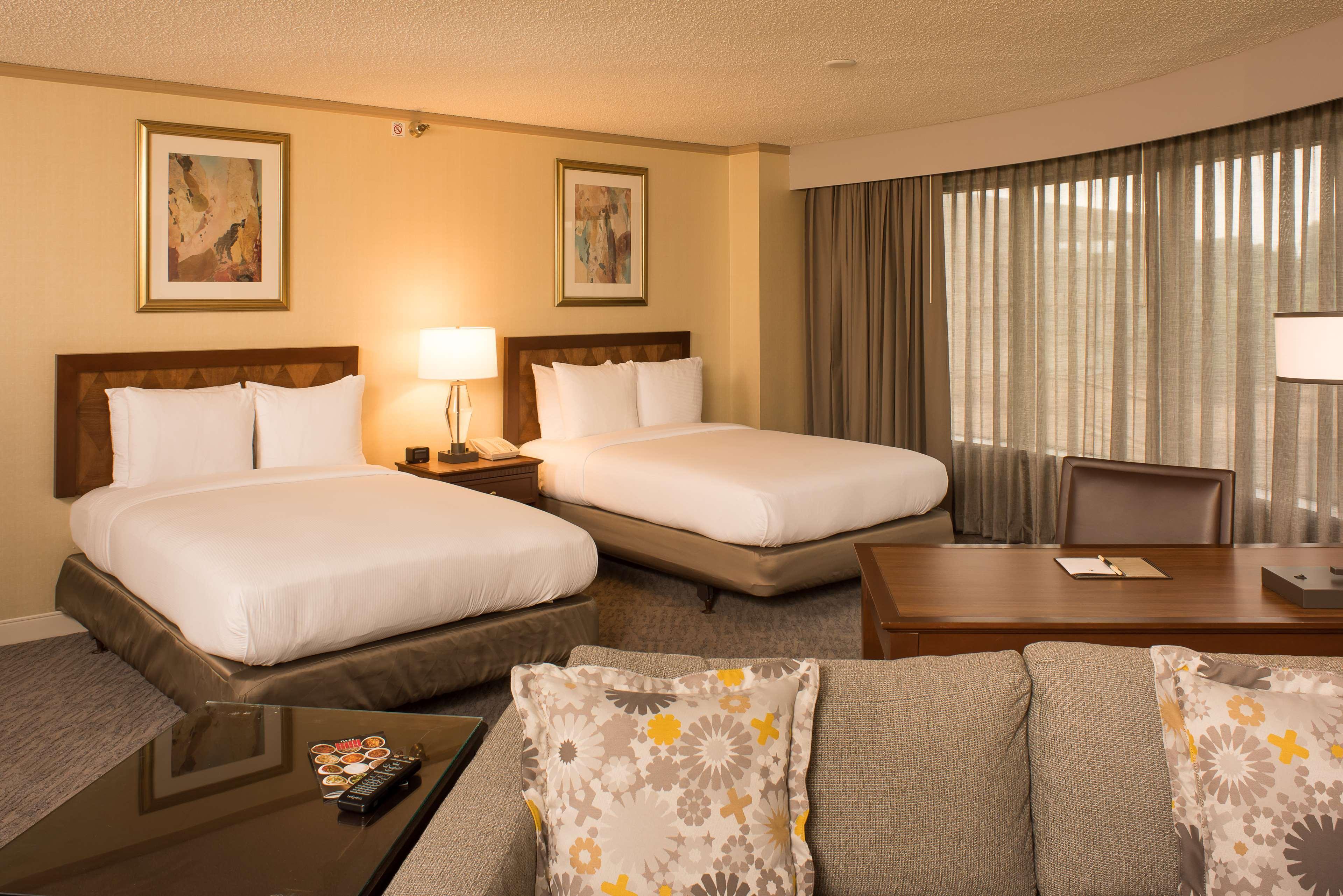 Doubletree By Hilton Tulsa At Warren Place Dış mekan fotoğraf