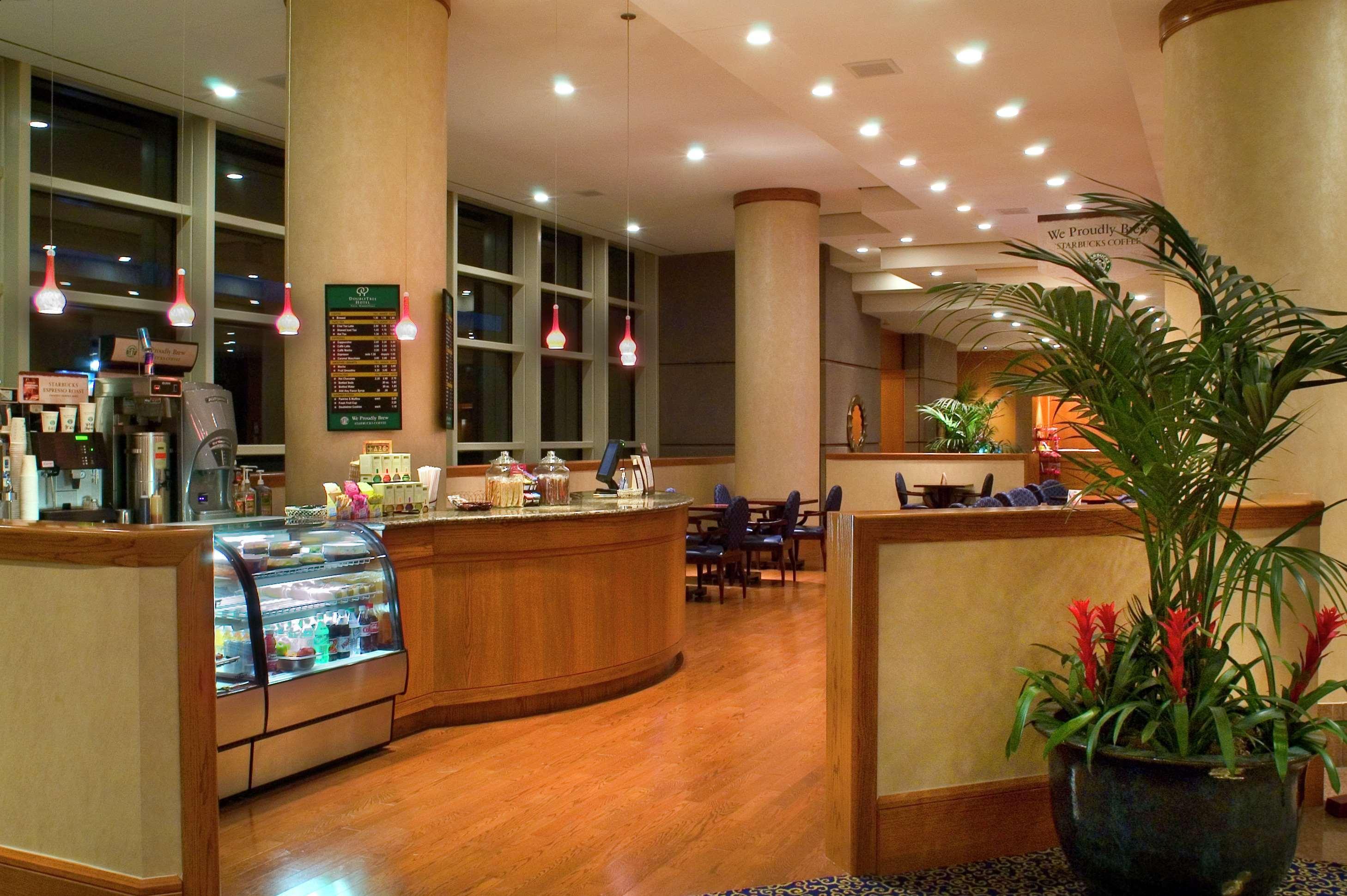 Doubletree By Hilton Tulsa At Warren Place Dış mekan fotoğraf