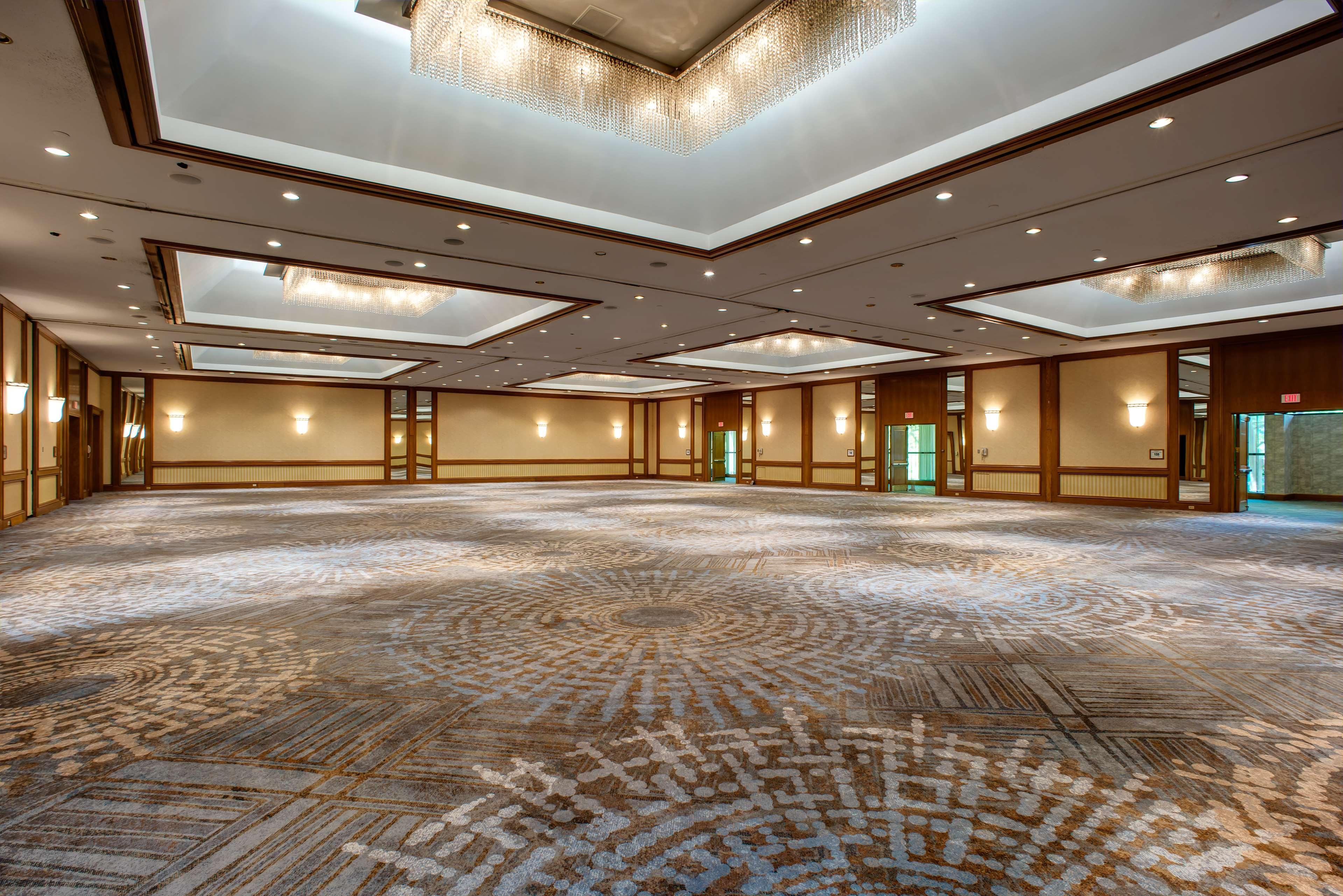 Doubletree By Hilton Tulsa At Warren Place Dış mekan fotoğraf
