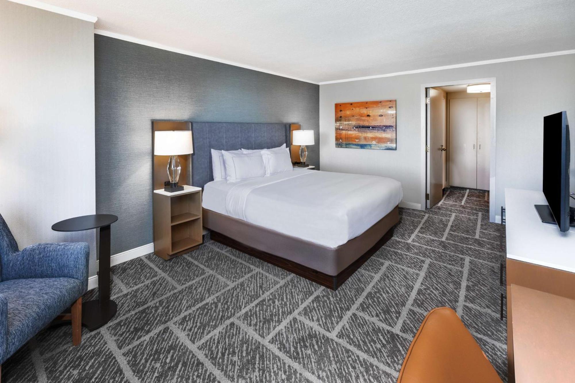 Doubletree By Hilton Tulsa At Warren Place Dış mekan fotoğraf