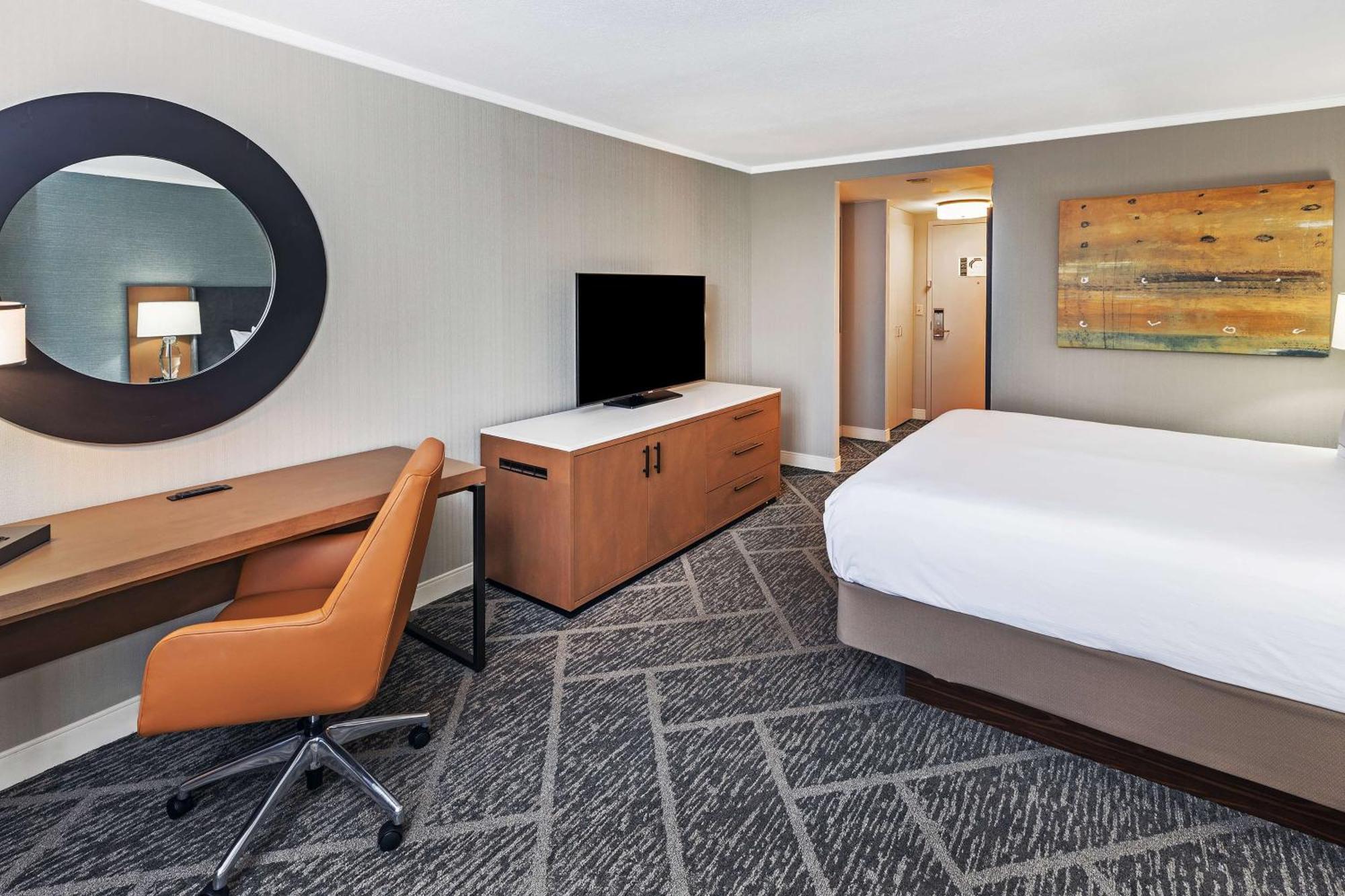 Doubletree By Hilton Tulsa At Warren Place Dış mekan fotoğraf